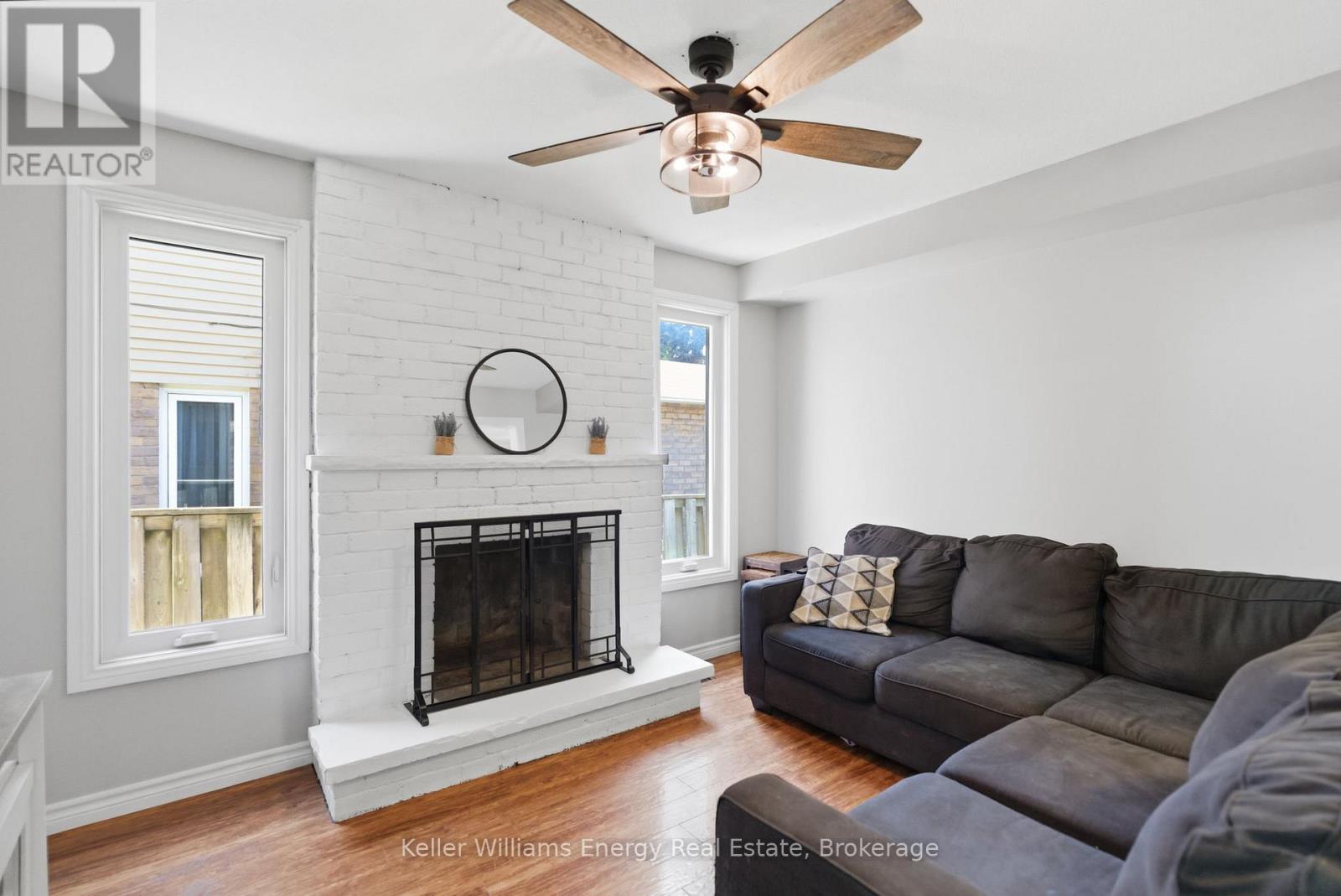683 GRANDVIEW DRIVE - 7