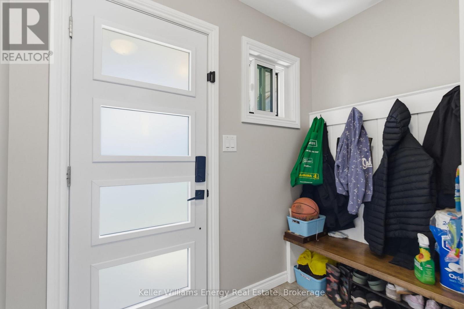 683 GRANDVIEW DRIVE - 5