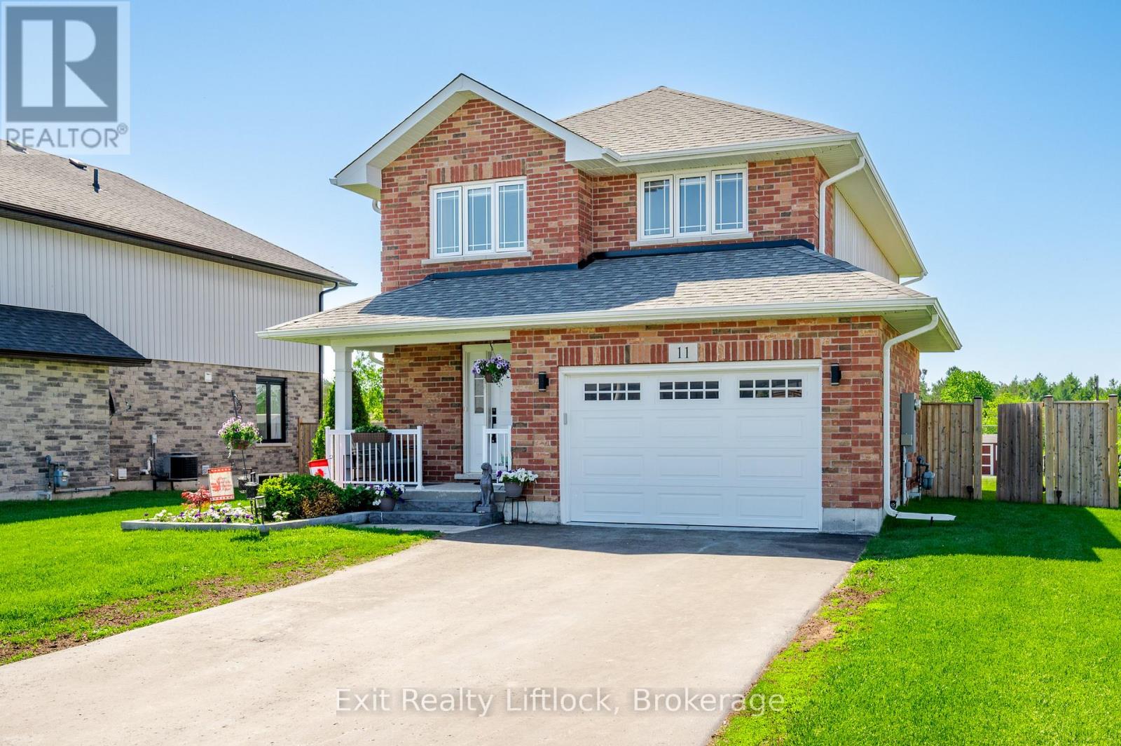 11 DARRELL DRAIN CRESCENT - 2