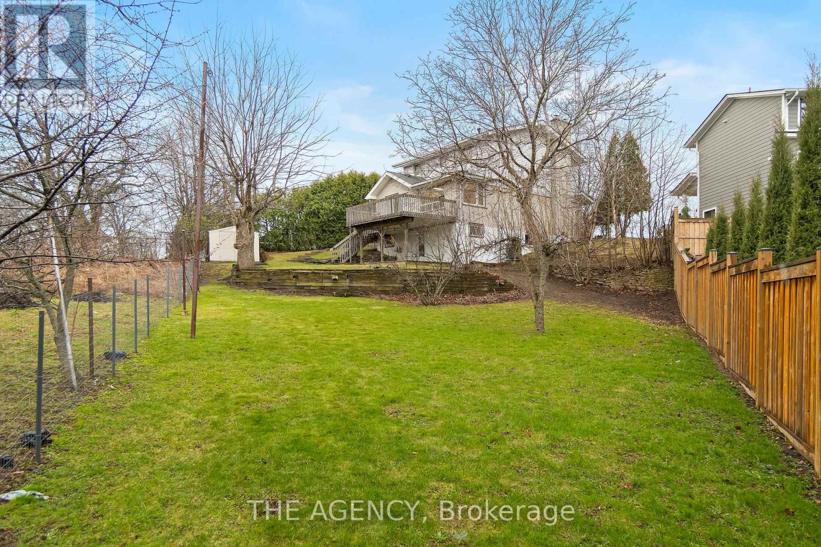 36 BUCKINGHAM DRIVE - 42