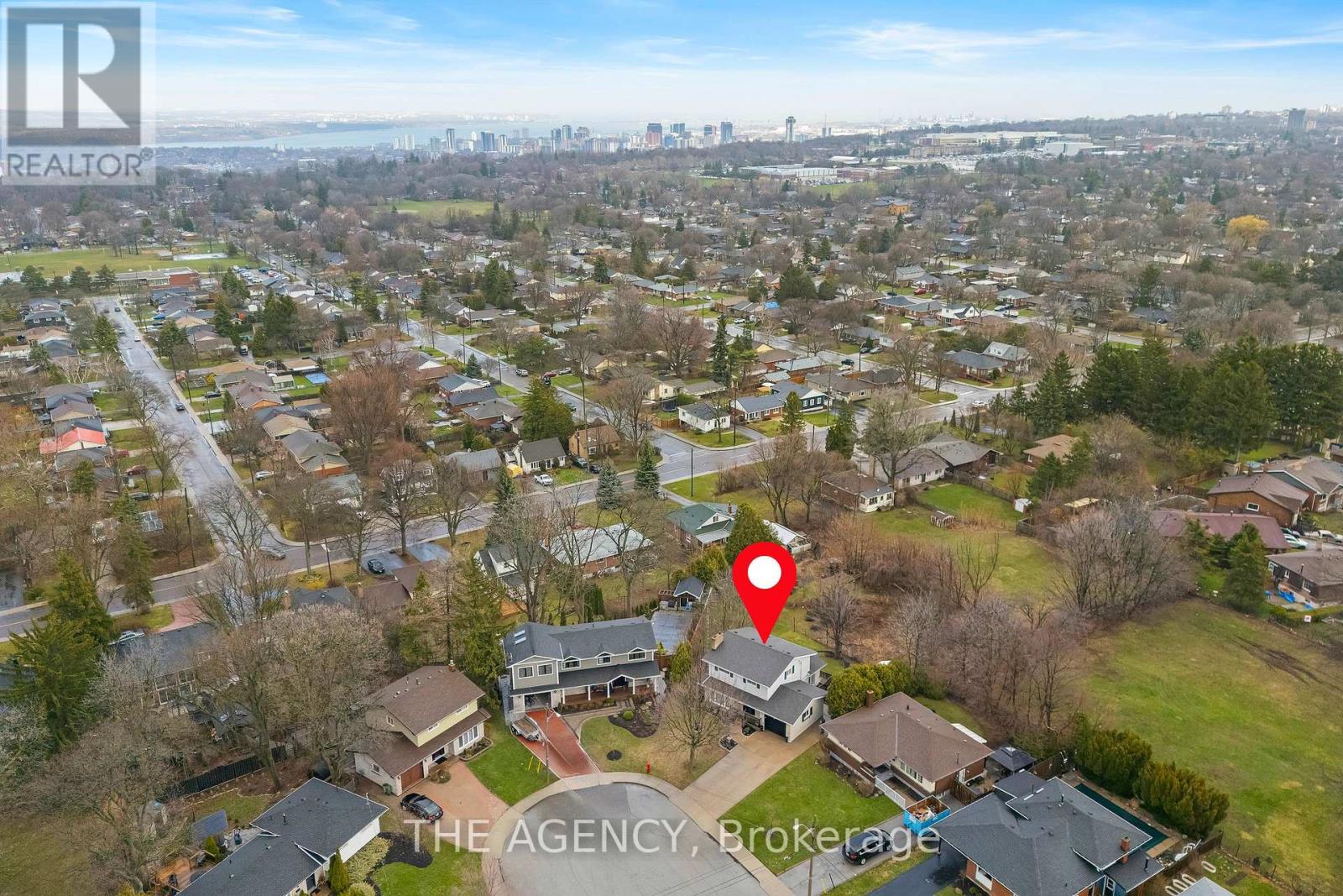 36 BUCKINGHAM DRIVE - 50