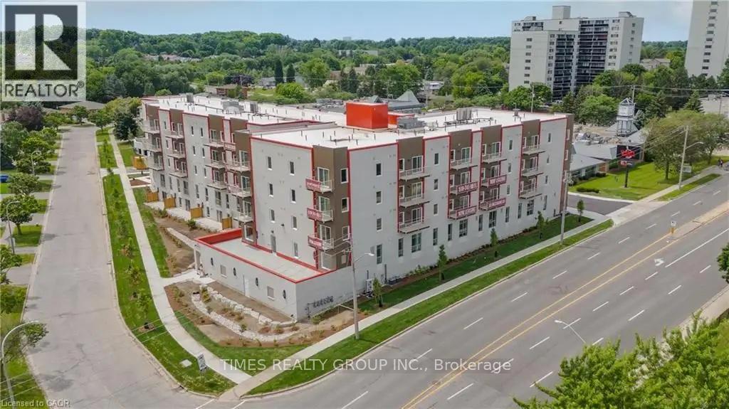 301 WESTMOUNT ROAD W - 6