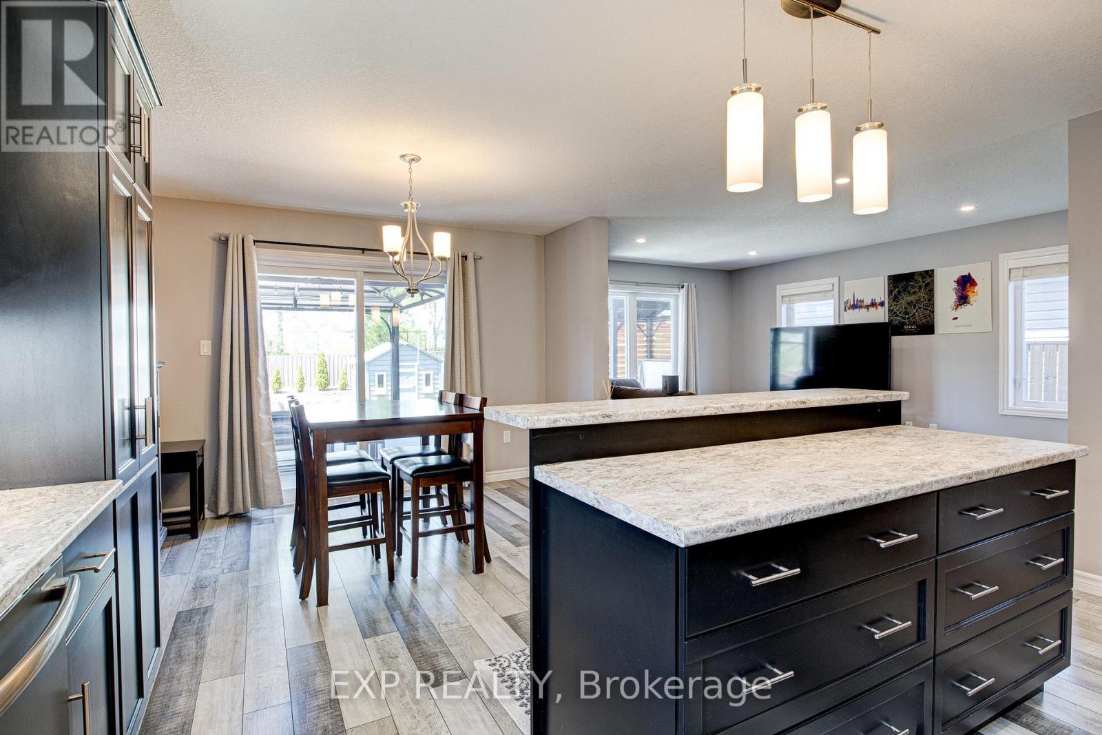 18 MINLER STREET - 17