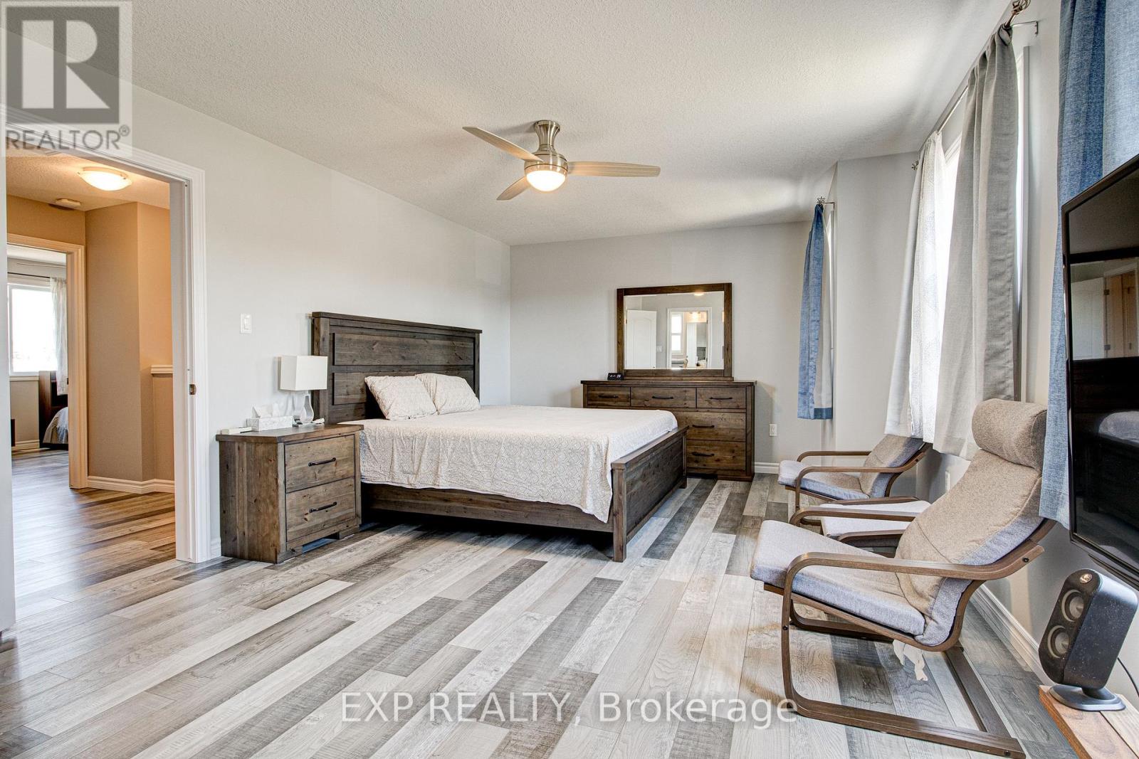 18 MINLER STREET - 23