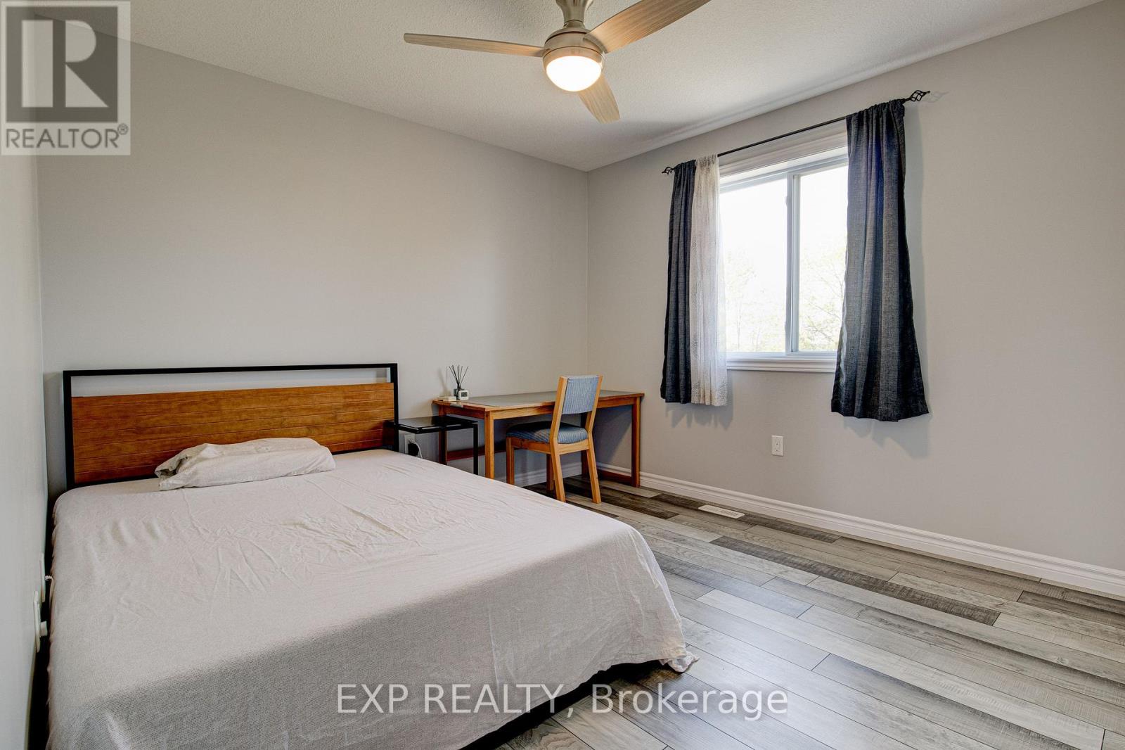 18 MINLER STREET - 26