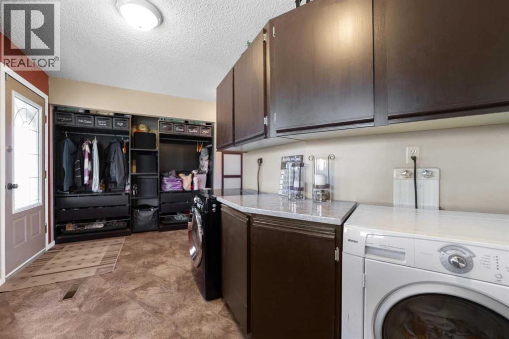 4404 49 Street — photo 34