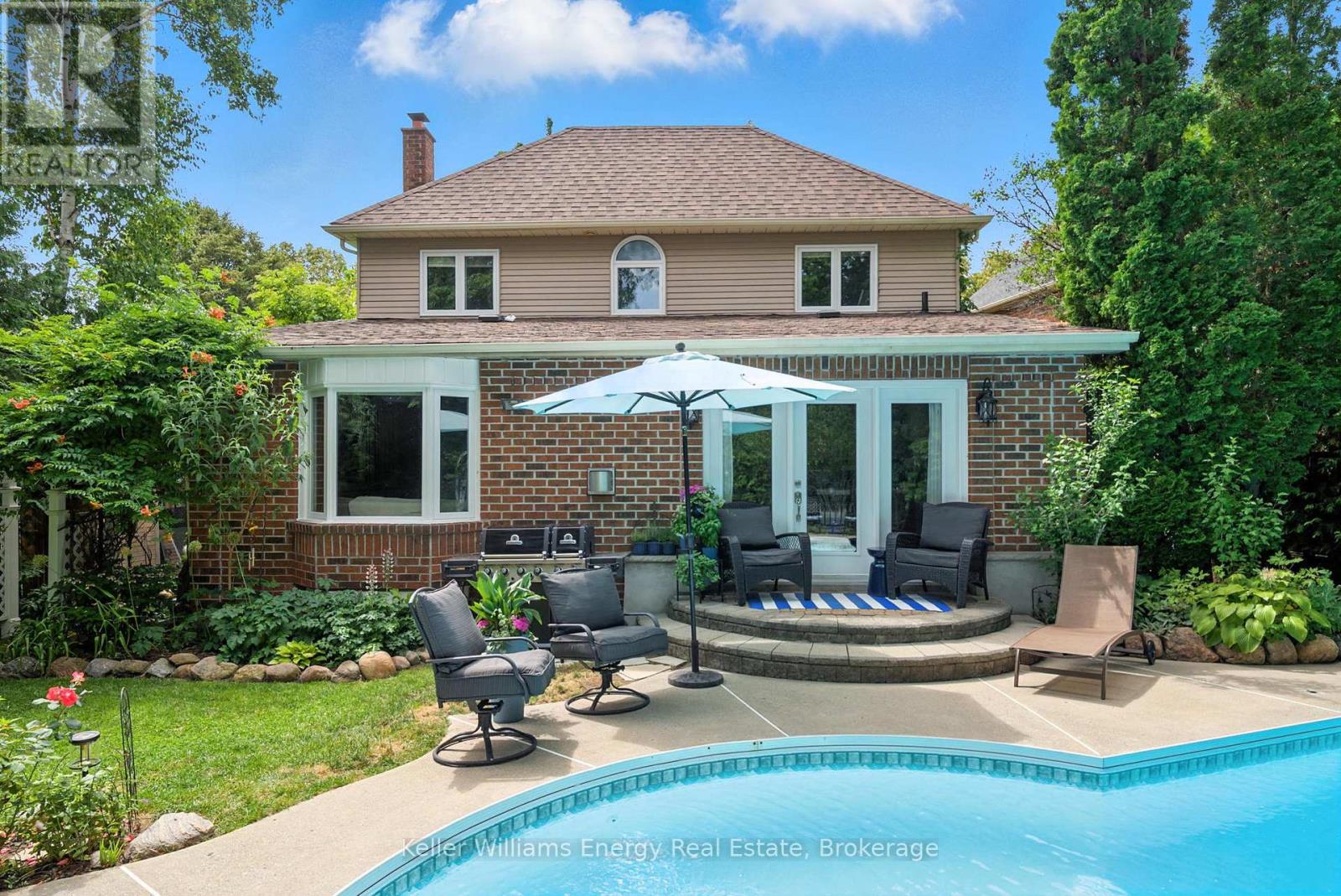 1238 FIELDSTONE CIRCLE