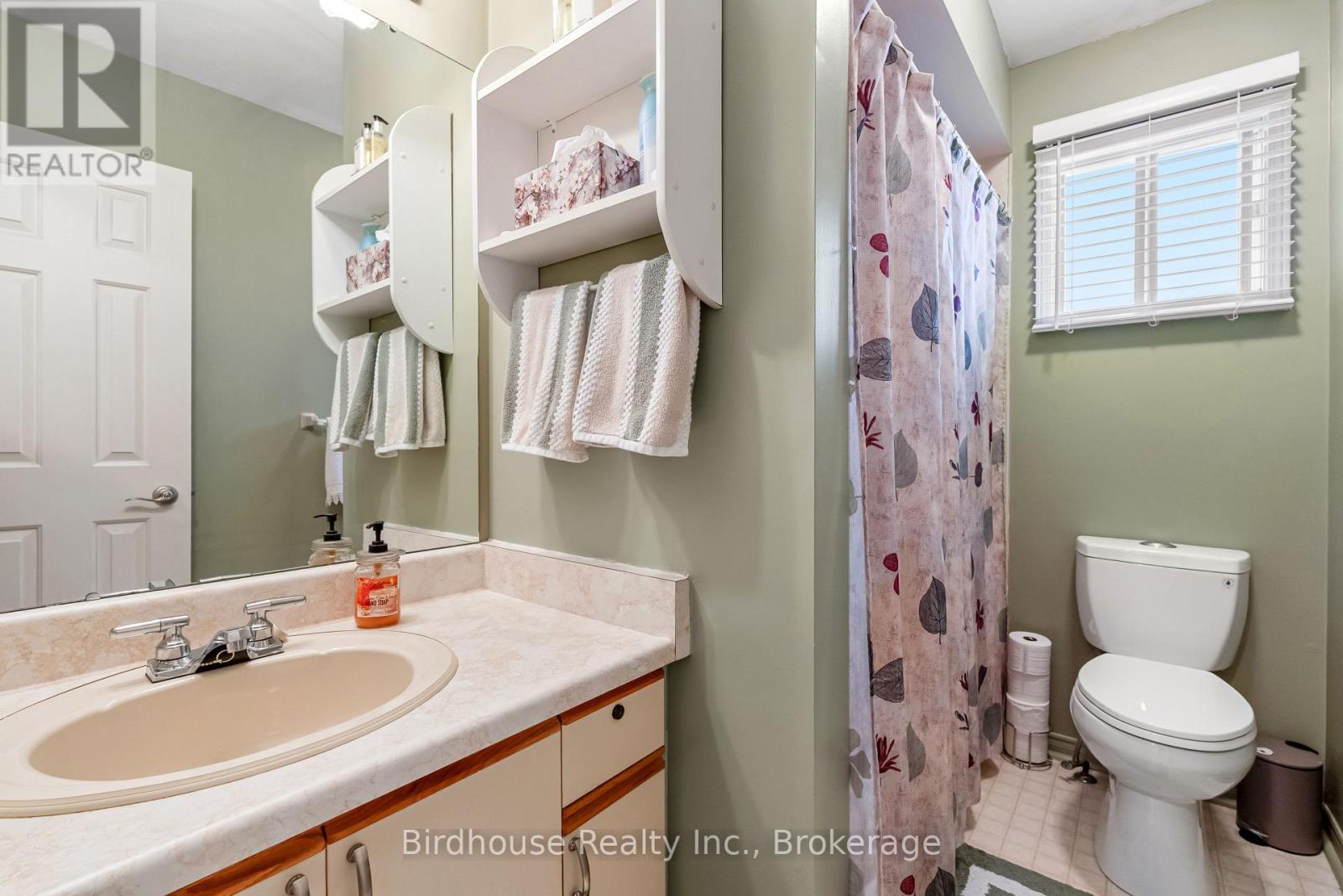 96 FOSTER CREEK DRIVE - 20