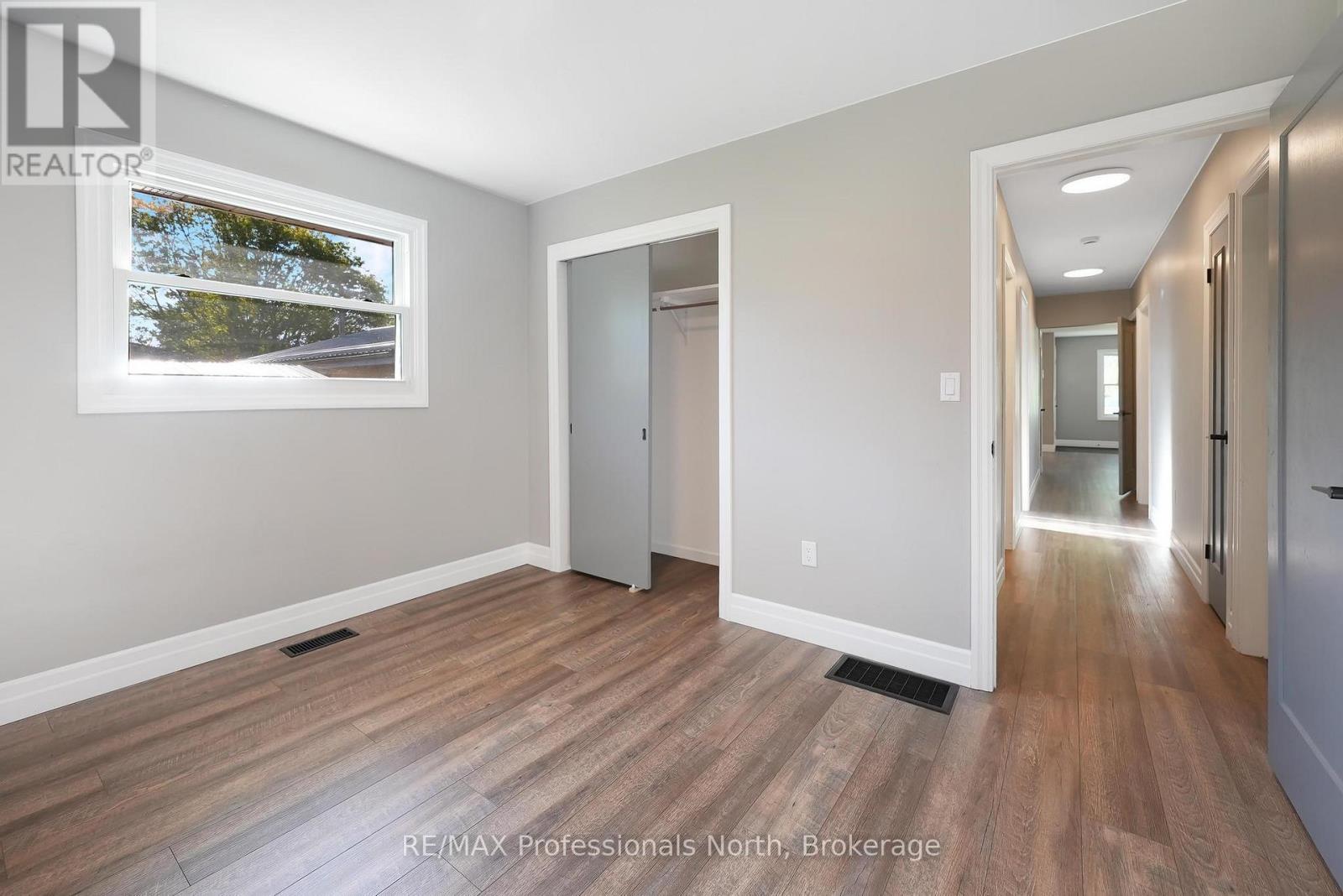 162 HILLSIDE DRIVE - 19