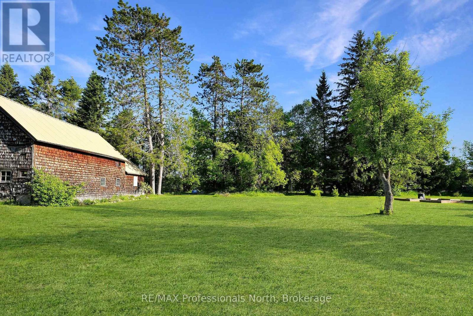 162 HILLSIDE DRIVE - 33