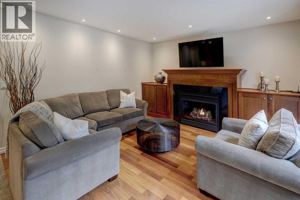 174 Mt Robson Close SE - 13