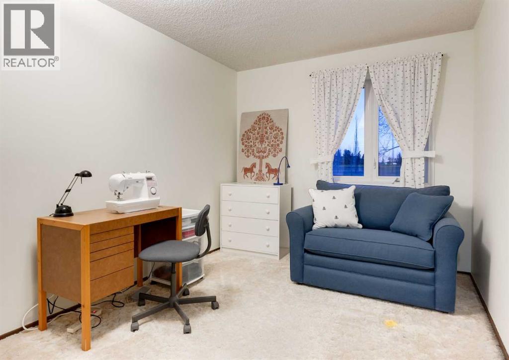 63 Brookpark Crescent SW - 30