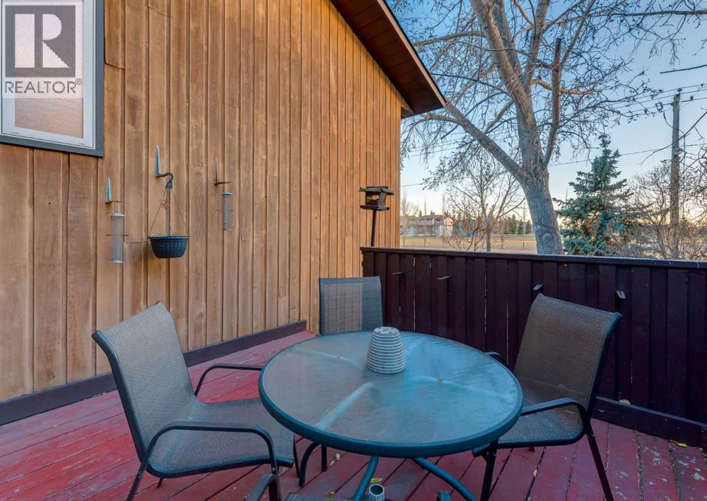 63 Brookpark Crescent SW - 48
