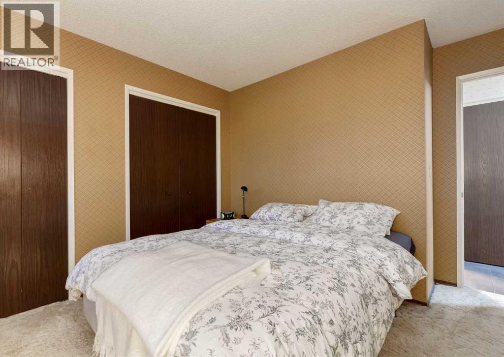 63 Brookpark Crescent SW - 28