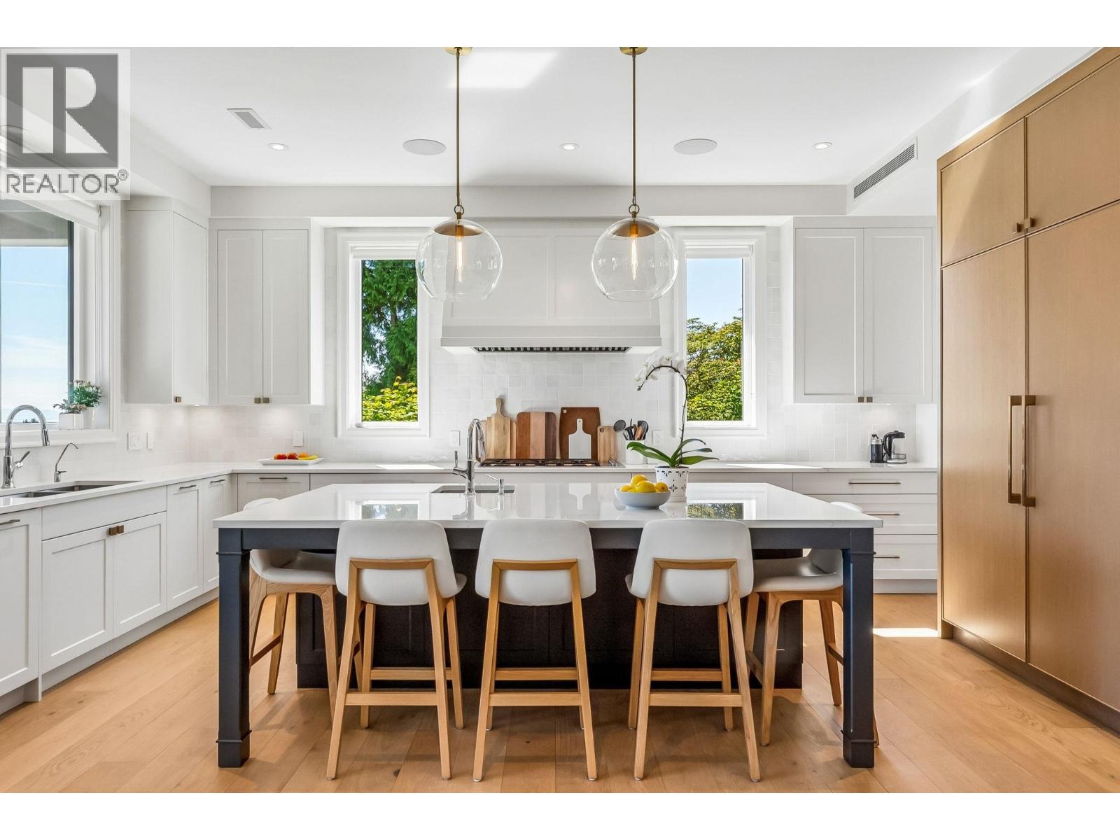 2668 HAYWOOD AVENUE, West Vancouver