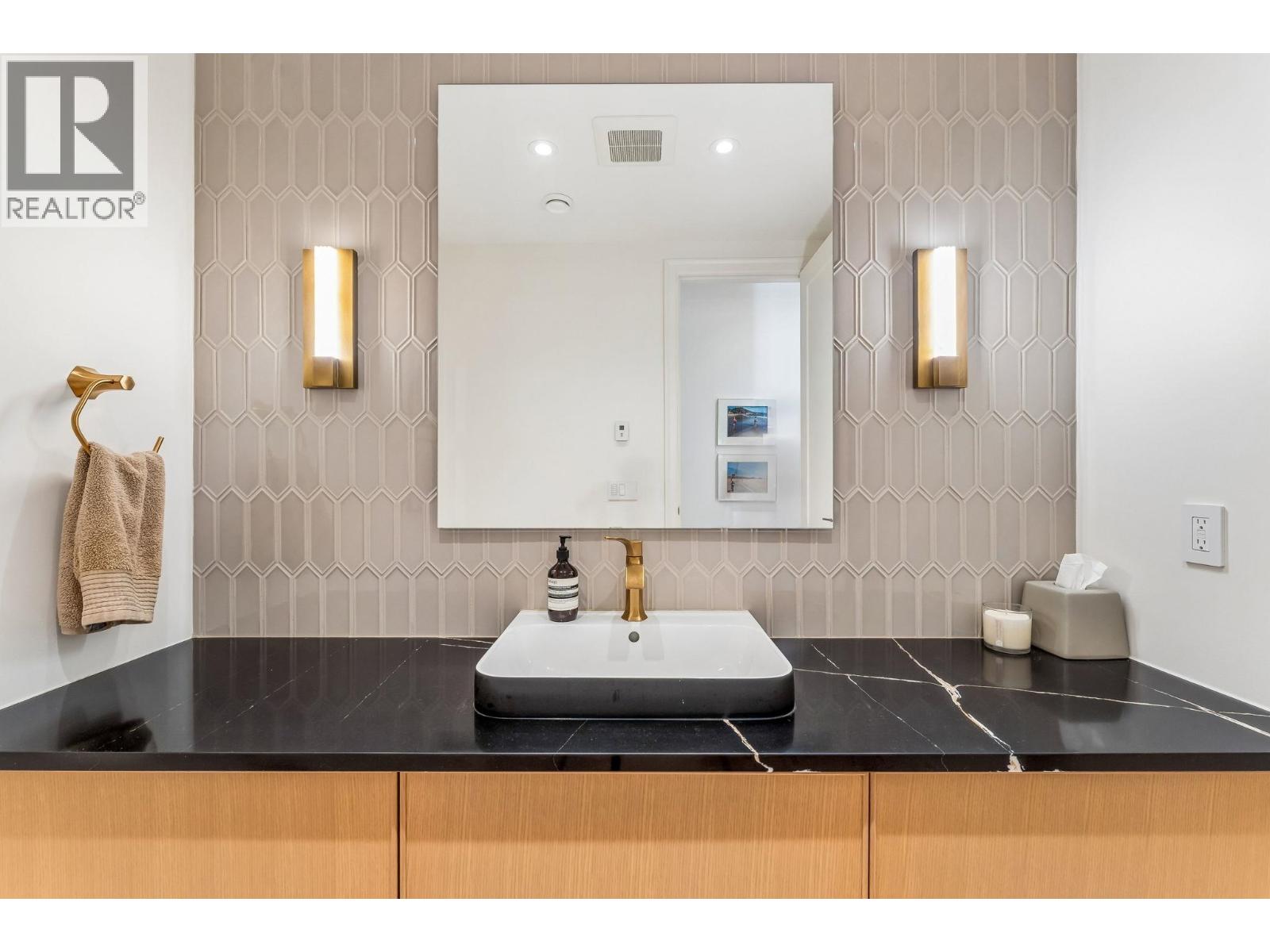 2668 HAYWOOD AVENUE, West Vancouver