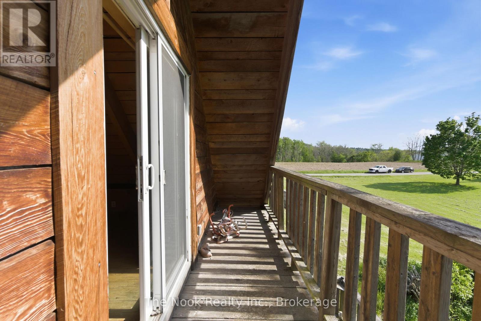 493 ISLAND VIEW ROAD - 18