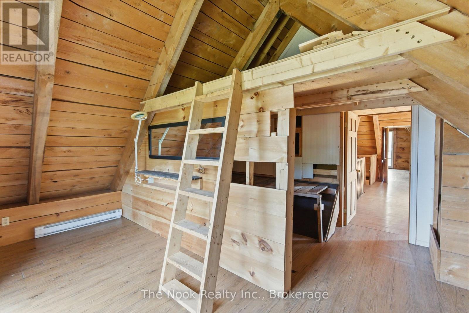 493 ISLAND VIEW ROAD - 29