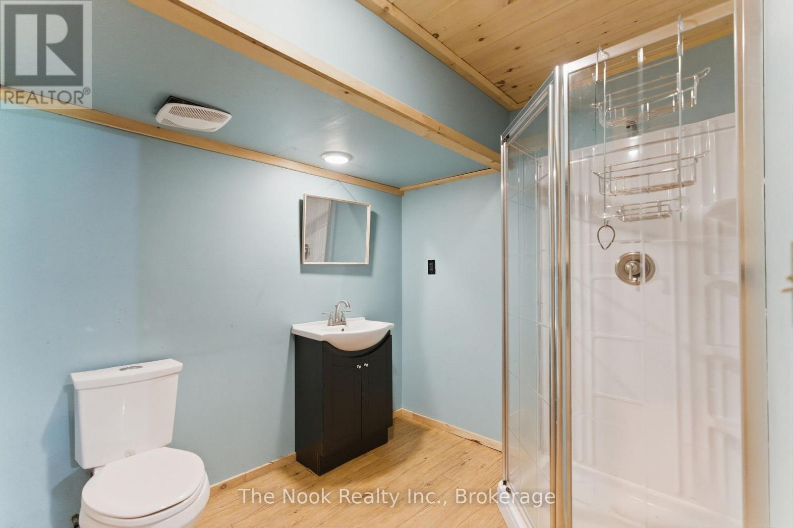 493 ISLAND VIEW ROAD - 33