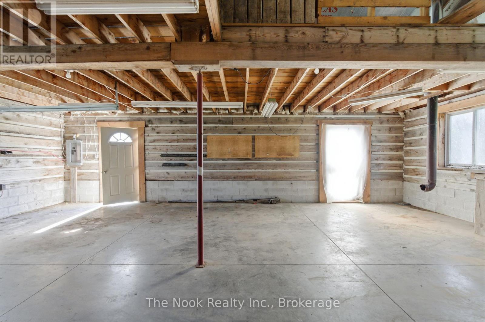 493 ISLAND VIEW ROAD - 34