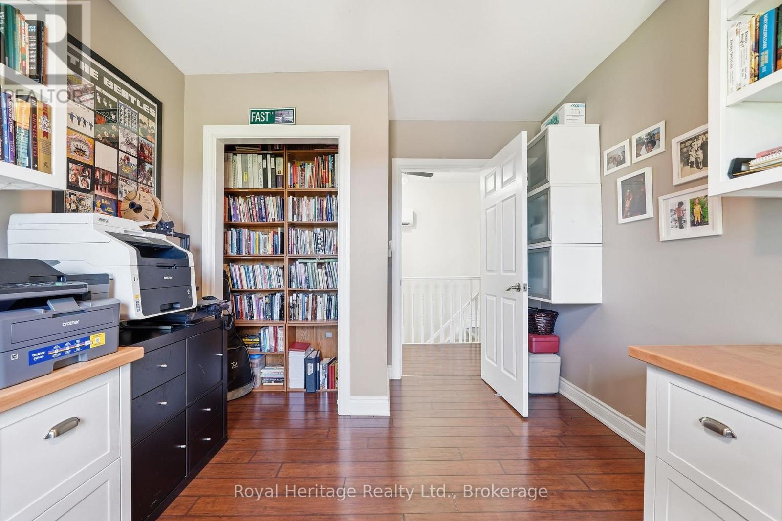 232 FARNHAM ROAD - 29