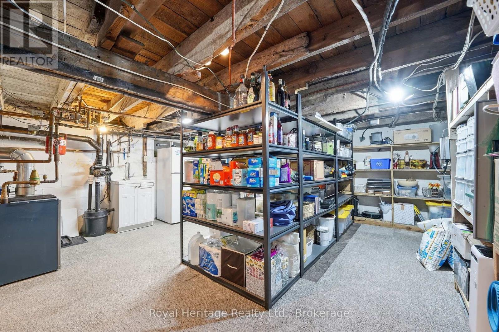 232 FARNHAM ROAD - 37