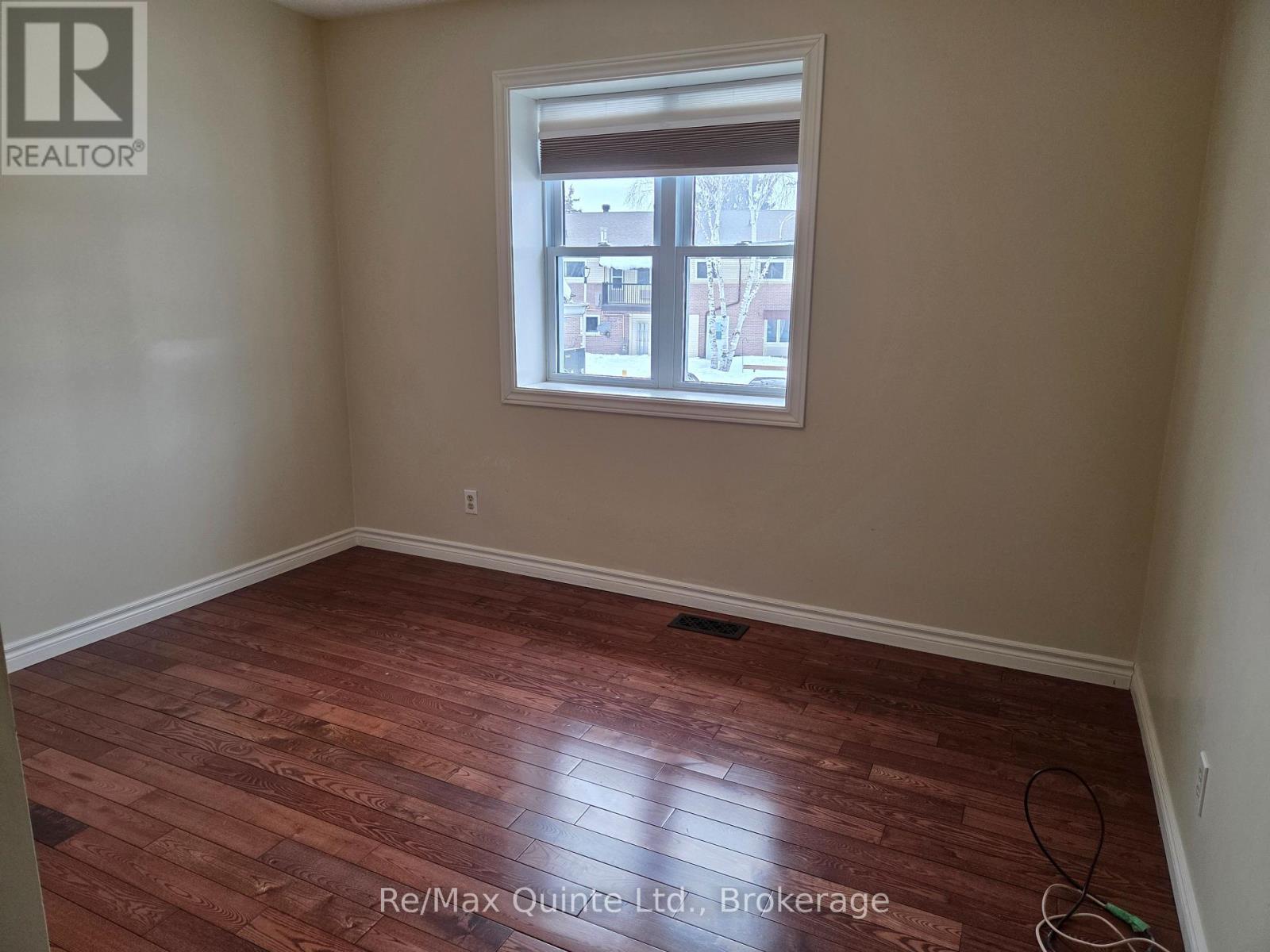 14 MCCAMON AVENUE - 14