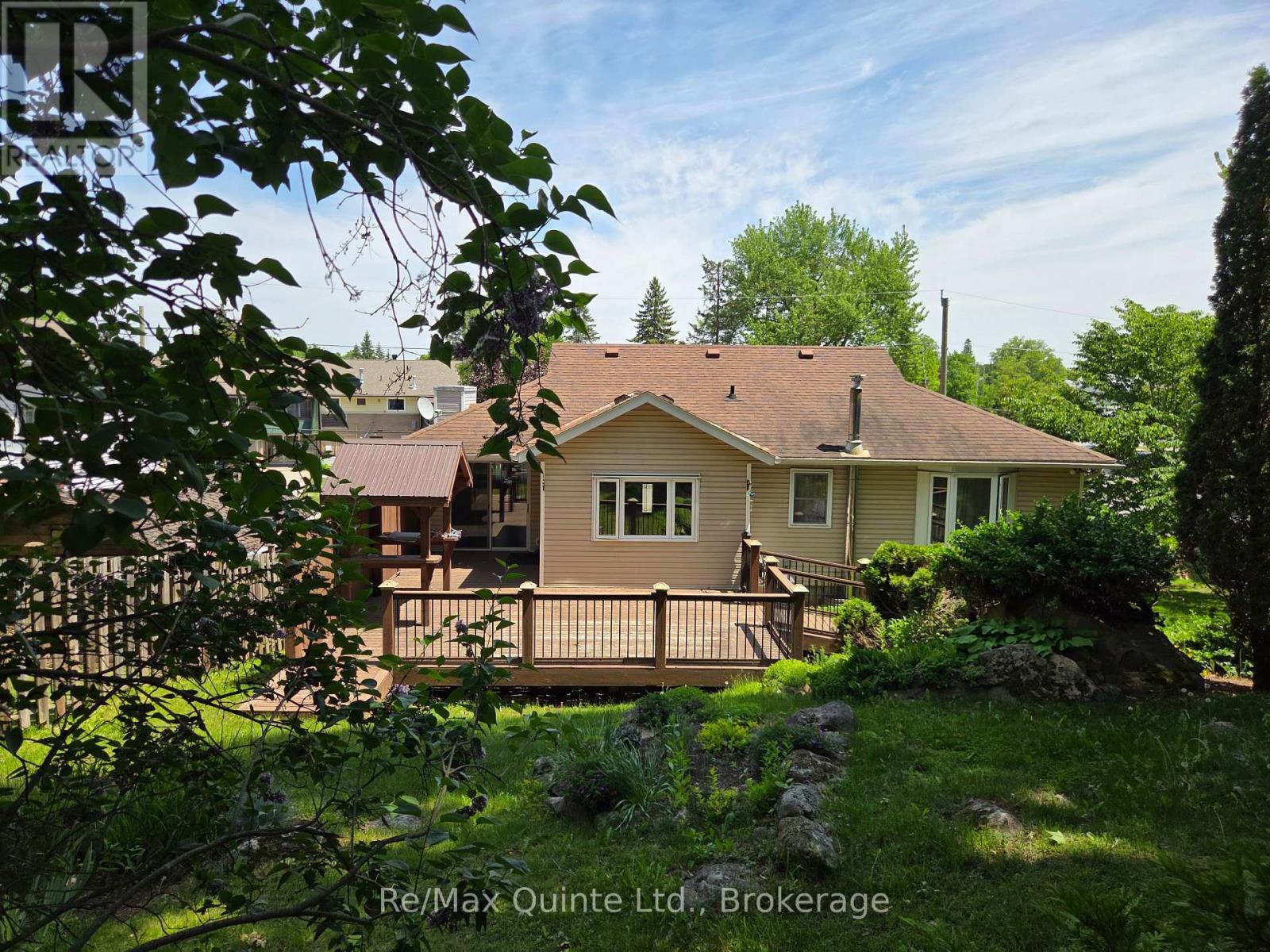 14 MCCAMON AVENUE - 25
