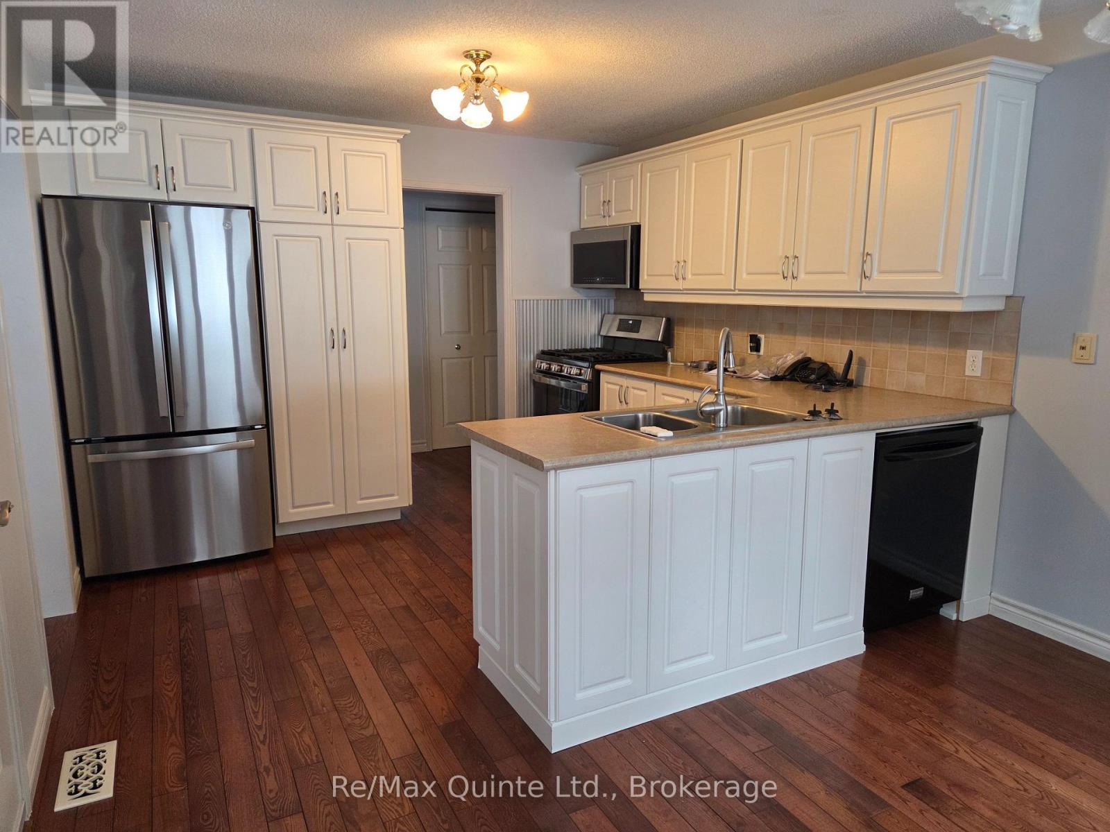 14 MCCAMON AVENUE - 8