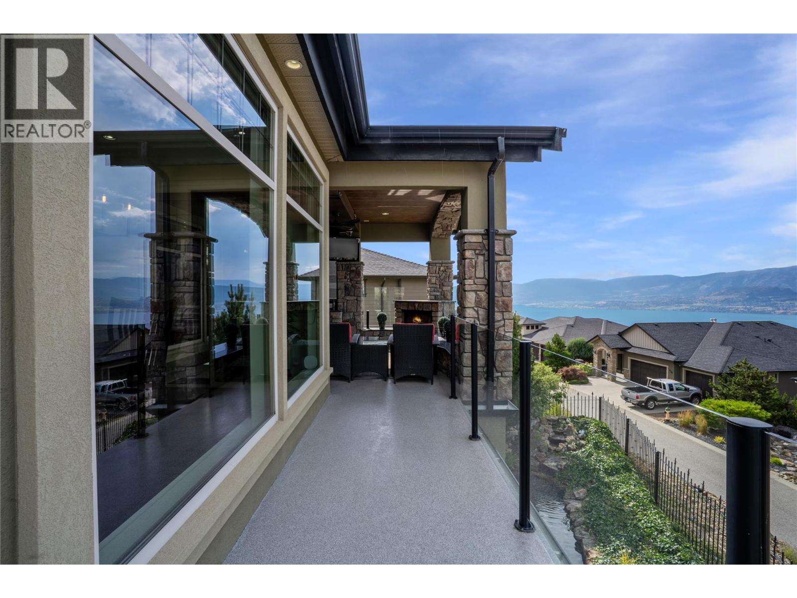  990 Hewetson Avenue, Kelowna
