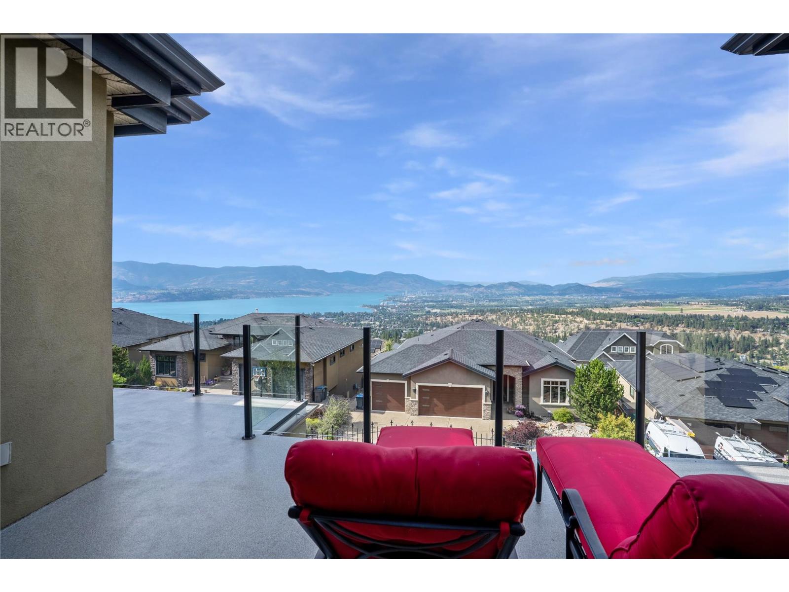 990 Hewetson Avenue, Kelowna
