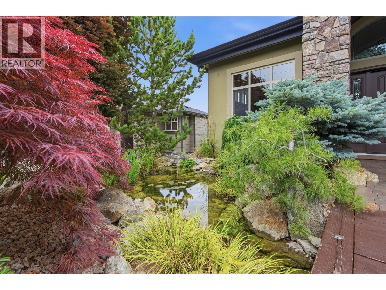  990 Hewetson Avenue, Kelowna