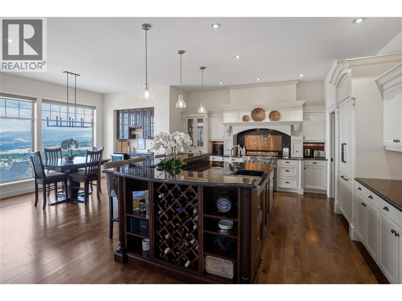  990 Hewetson Avenue, Kelowna
