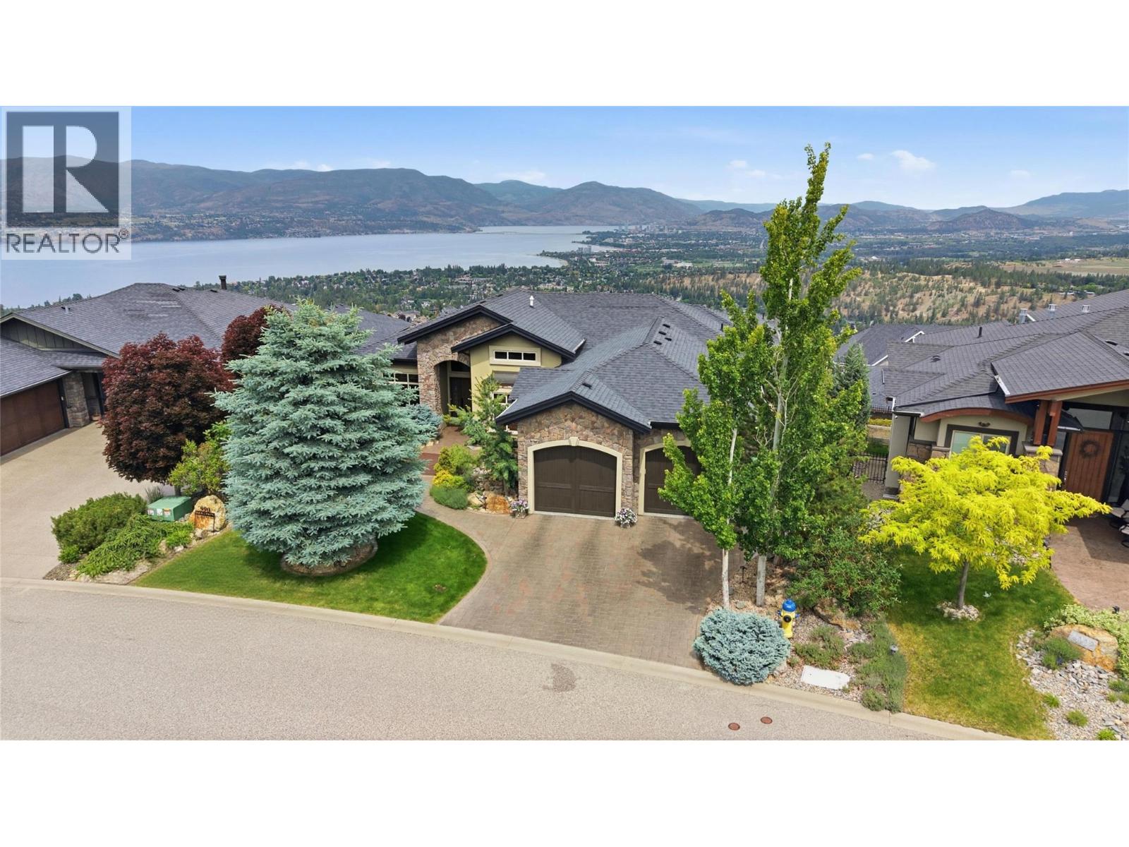 990 Hewetson Avenue - 2