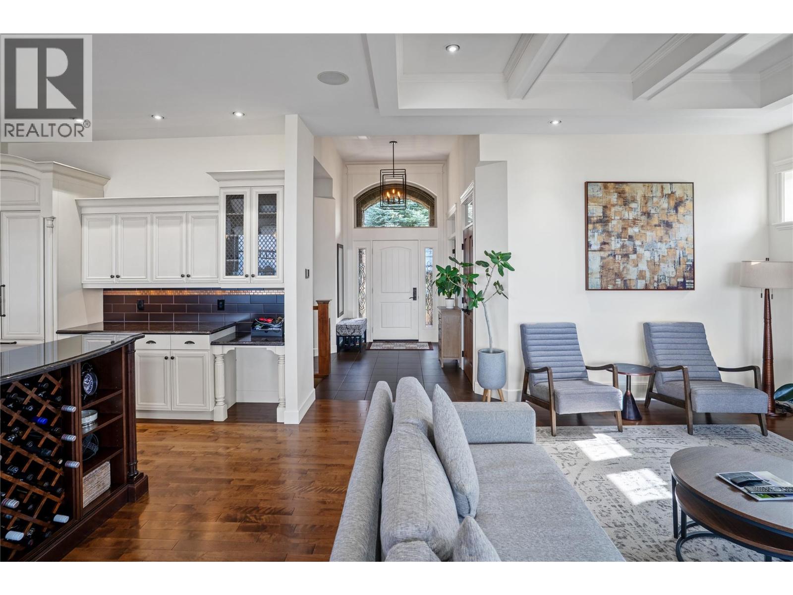  990 Hewetson Avenue, Kelowna