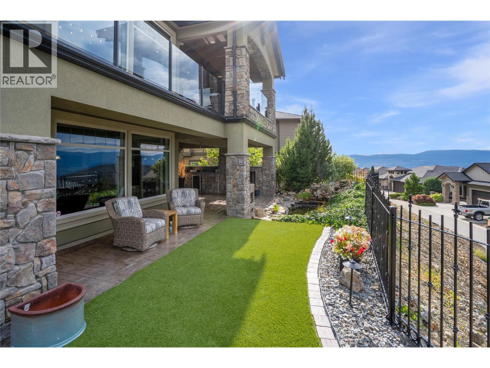990 Hewetson Avenue - 30