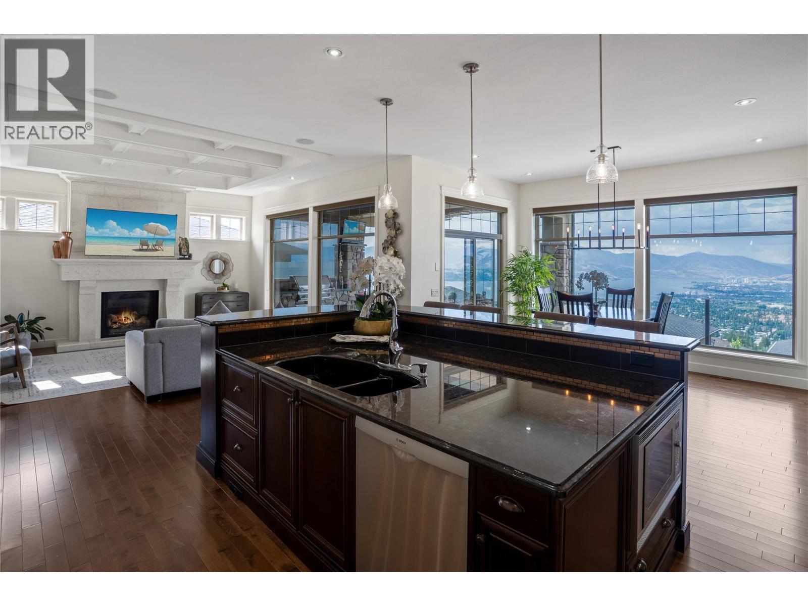 990 Hewetson Avenue - 10