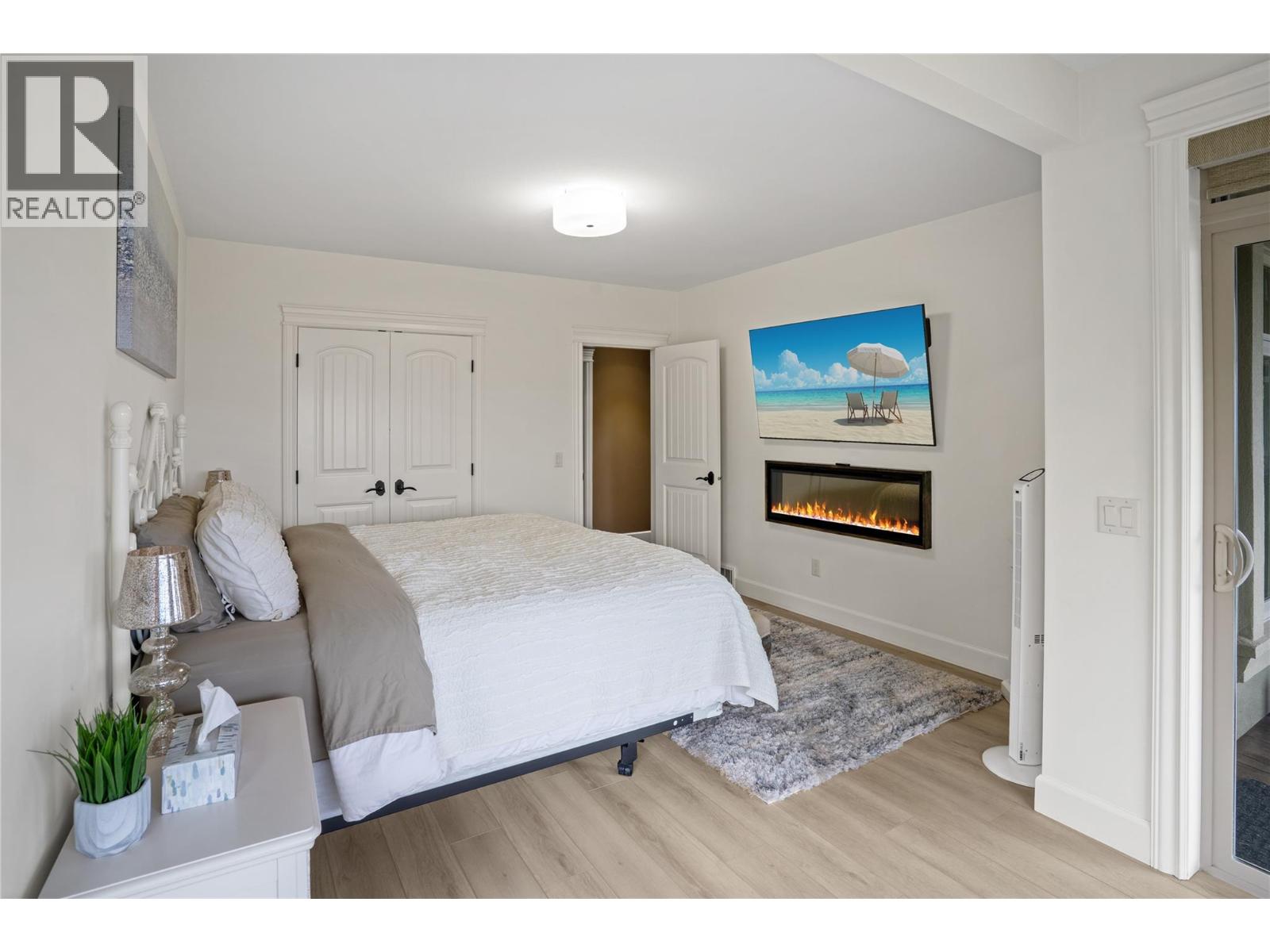  990 Hewetson Avenue, Kelowna