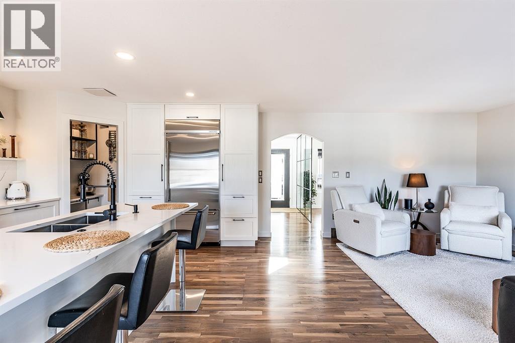 592 Hemingway Crescent NE - 10