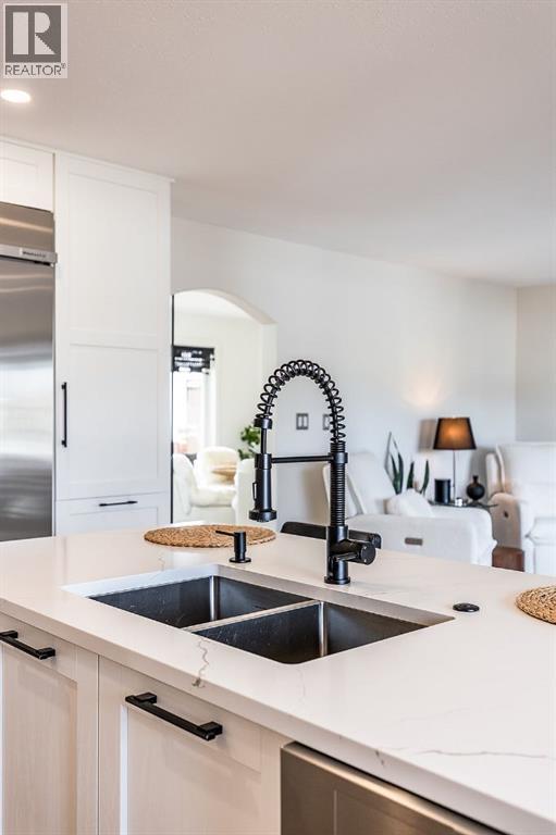 592 Hemingway Crescent NE - 21