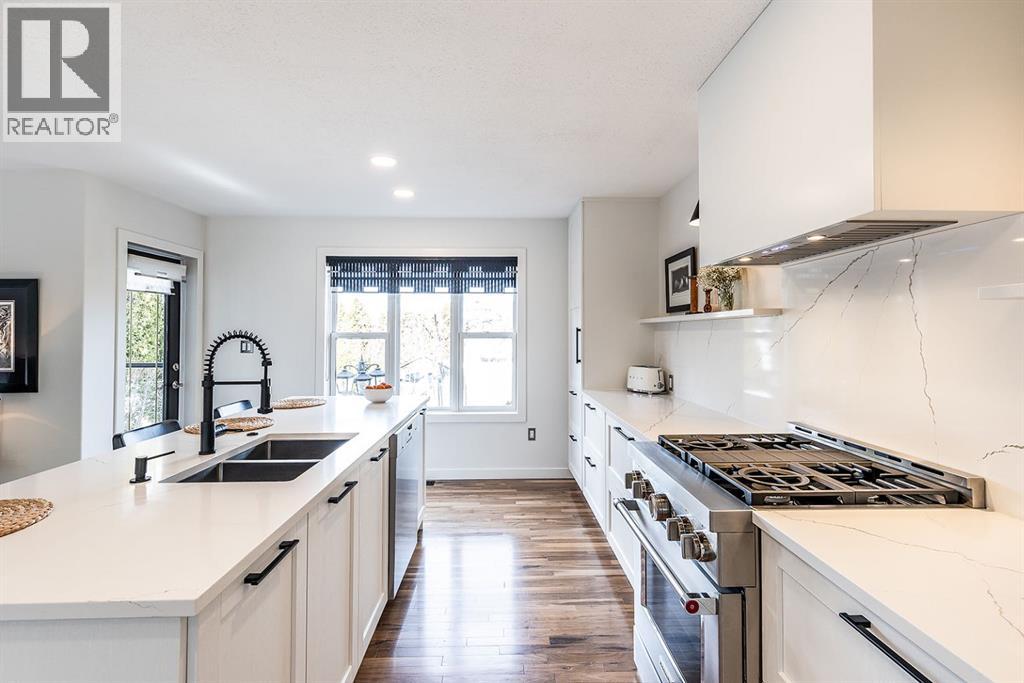 592 Hemingway Crescent NE - 23