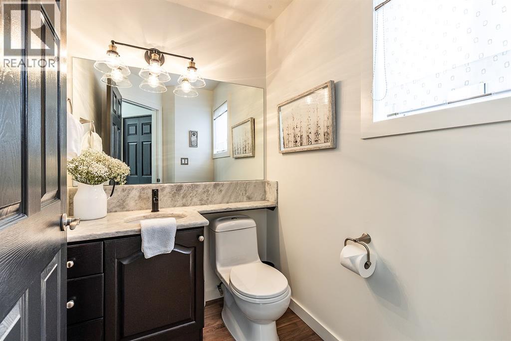 592 Hemingway Crescent NE - 25