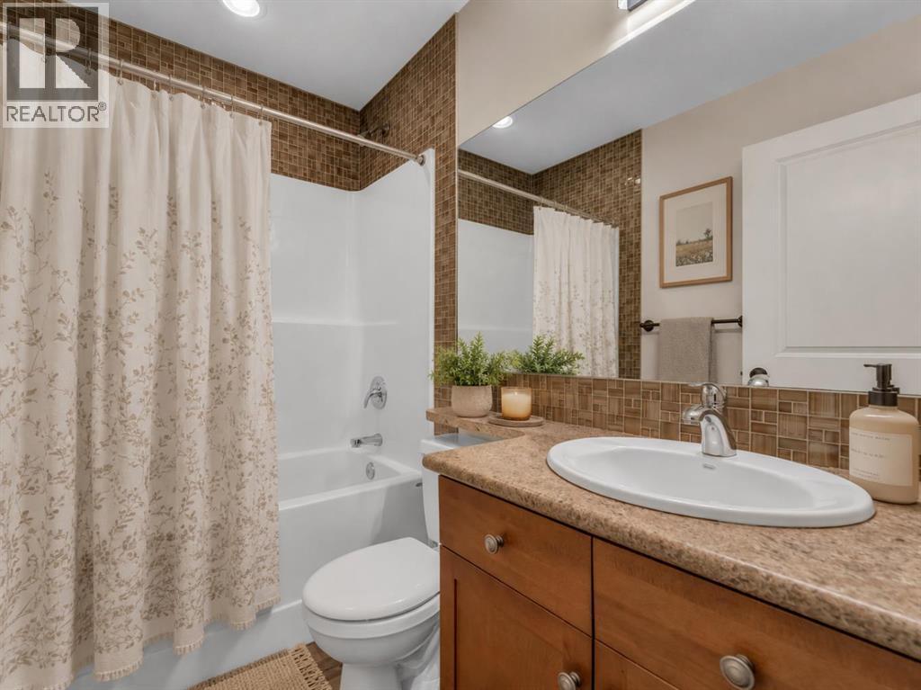 74 Chartwell Place SE - 18