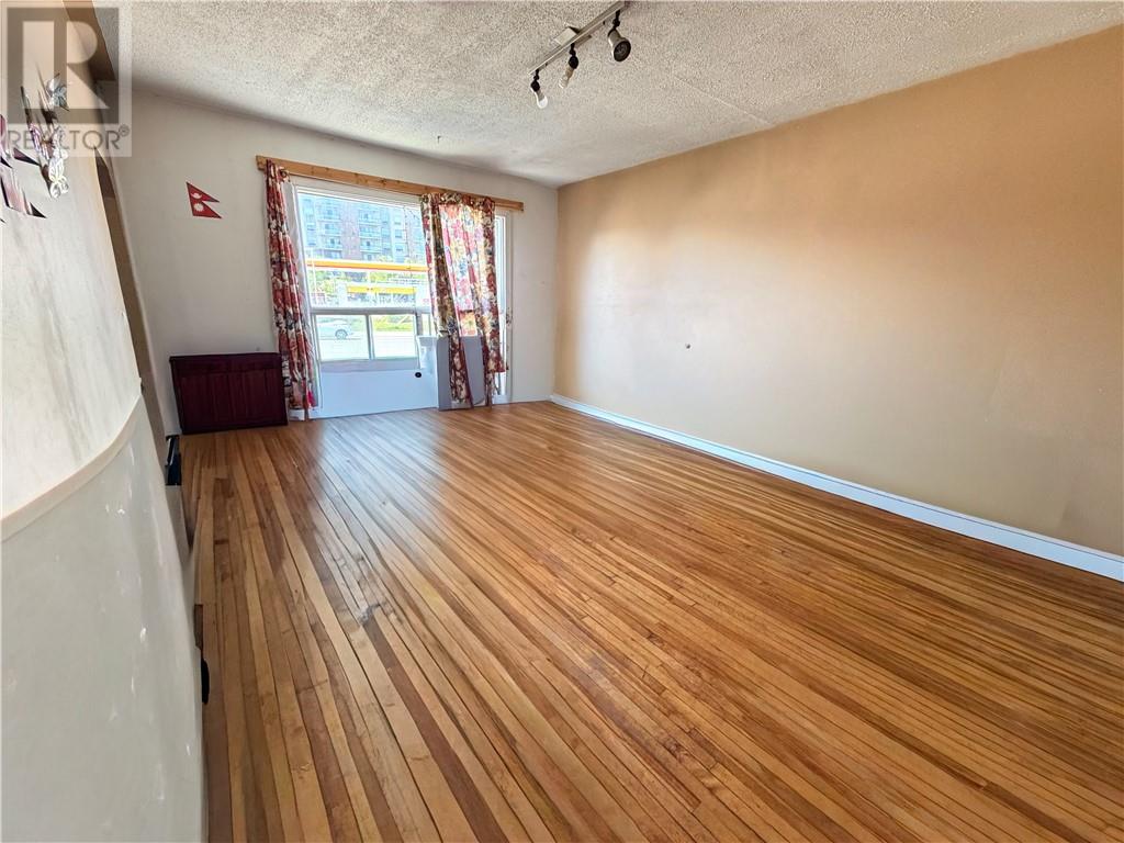 1344 Regent Street - 11