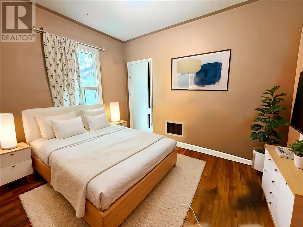 1344 Regent Street - 8