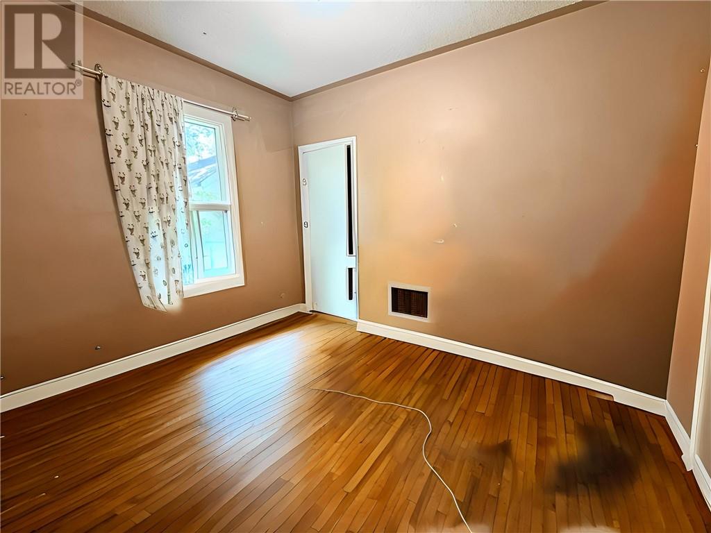 1344 Regent Street - 7