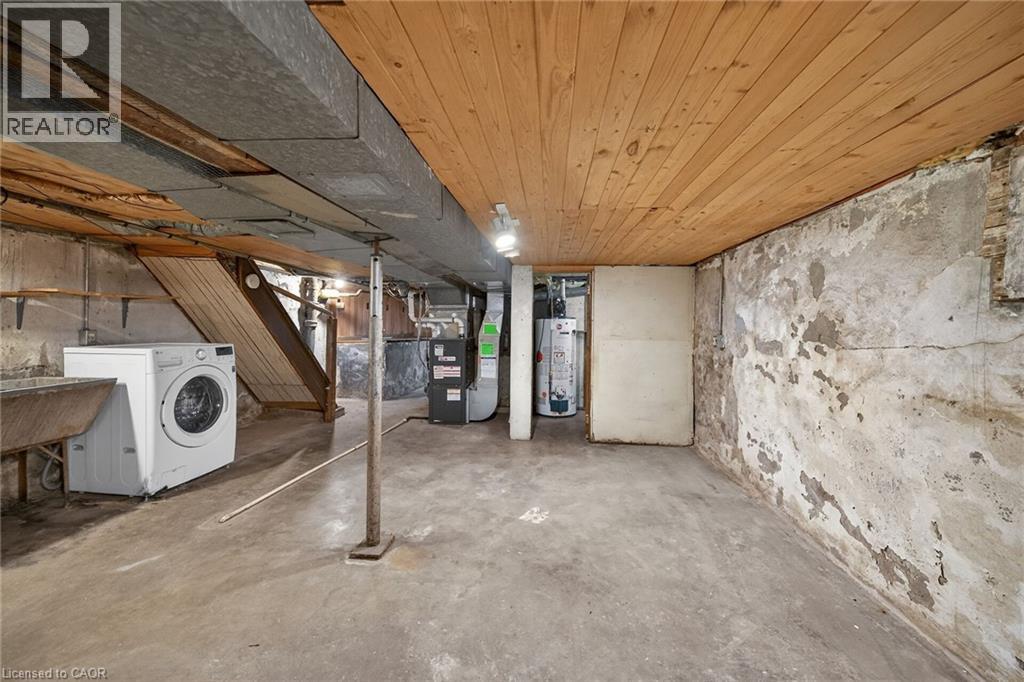 13 BRANT Street - 35