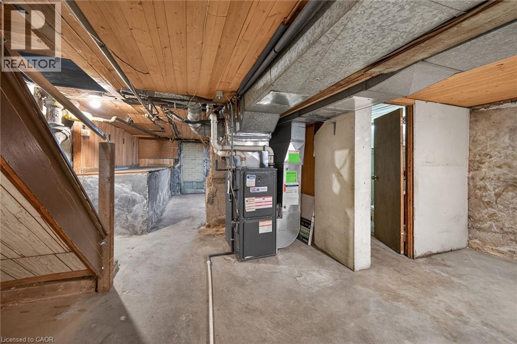 13 BRANT Street - 37