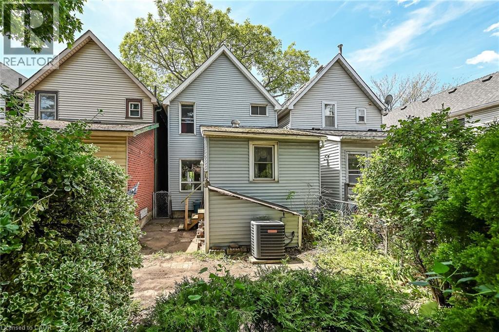 13 BRANT Street - 44