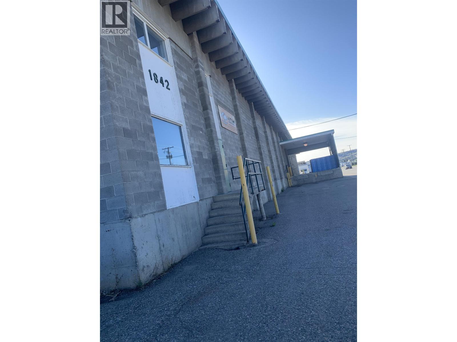 Photo 12 of 13 — 1550 1ST AVENUE · Prince George, BC